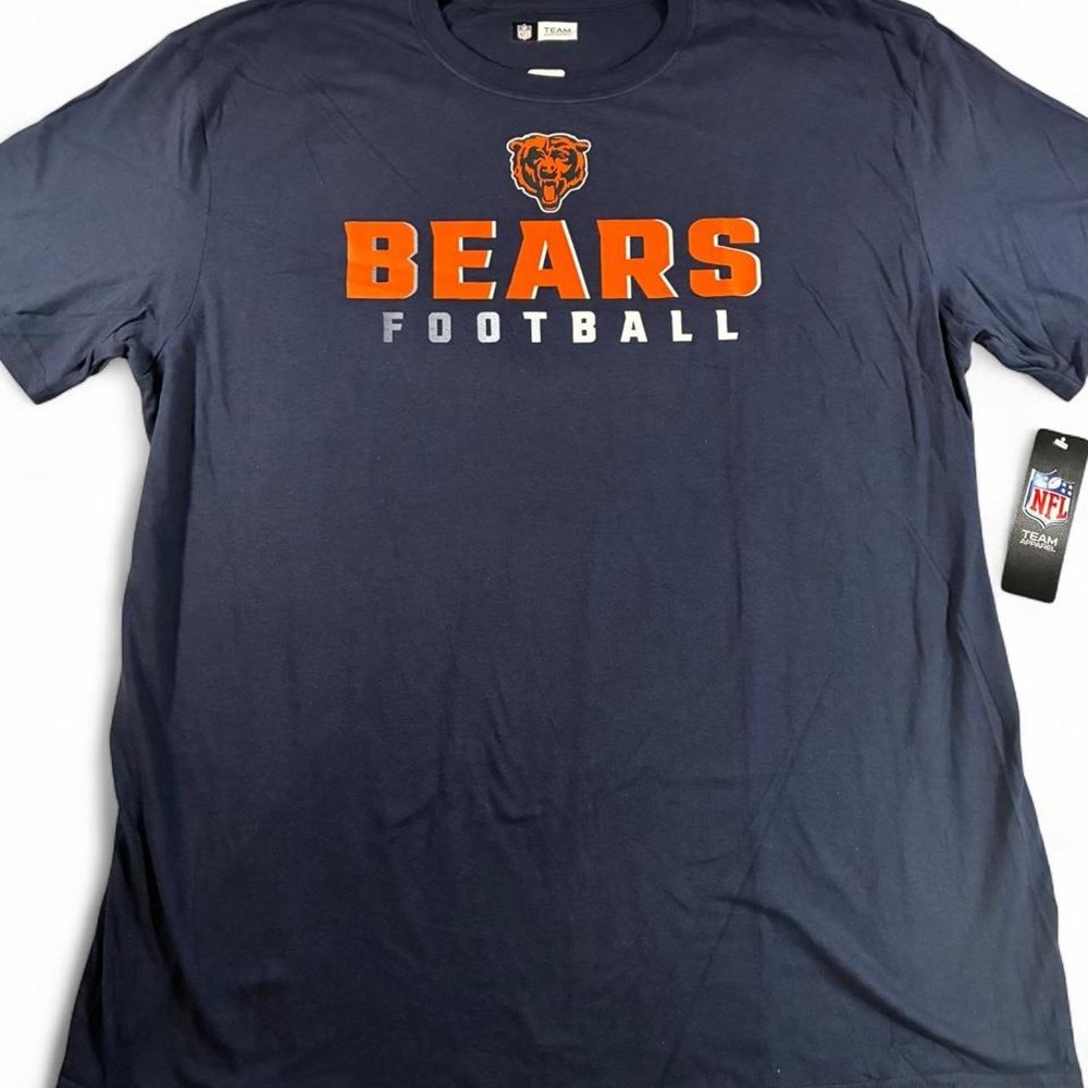 NWT. Navy blue NFL Chicago Bears football t-shirt. Brand new with tags, size 2XL